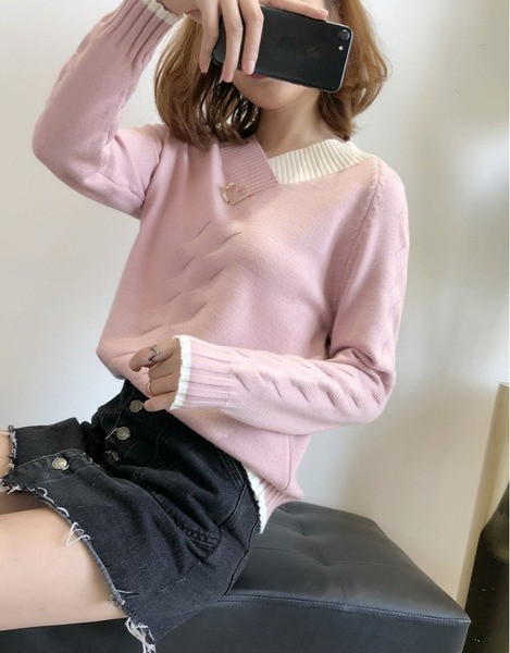 Pulover de dama cu decolteu spitz in mai multe culori