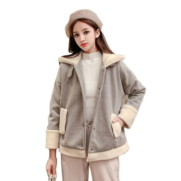 Palton de dama actual cu buzunare si nasturi de culoare gri