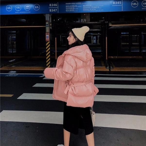 Geaca de iarna de dama roz cu gluga si buzunare