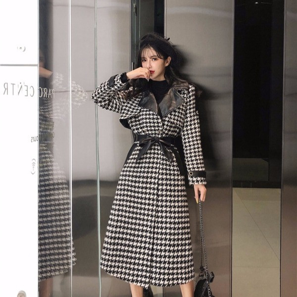 Hosszú, elegáns kockás kabát eco bőr elemekkel