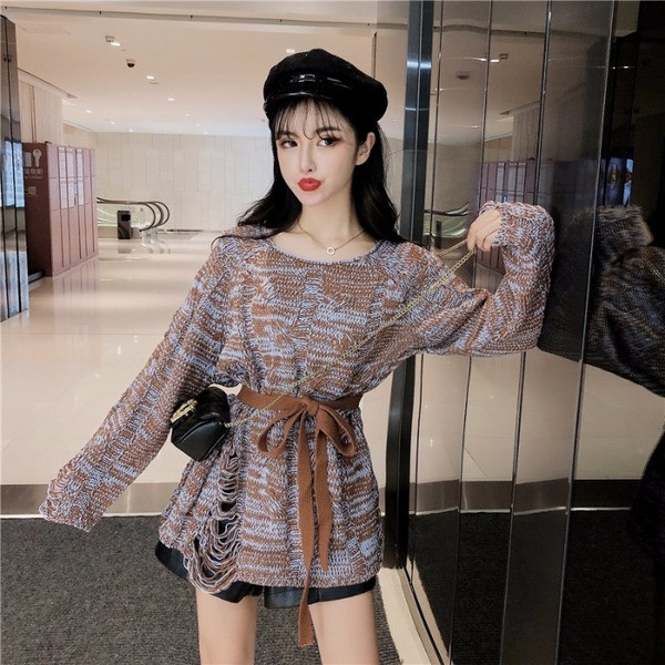 Pulover de dama cu motive rupte si cravate