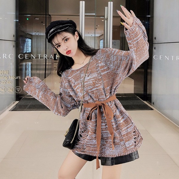 Pulover de dama cu motive rupte si cravate