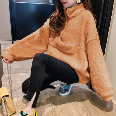 Új modell modern női blúz zsebbel és cipzárral fehér, zöld és narancs színben