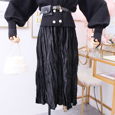 Κορυφαία γυναικεία φούστα σε καφέ, γκρι, μαύρο, πράσινο και μπεζ χρώα