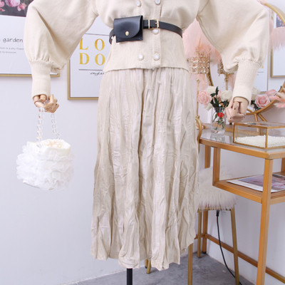 Κορυφαία γυναικεία φούστα σε καφέ, γκρι, μαύρο, πράσινο και μπεζ χρώα