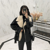 Jachetă neagră lată din piele artificială, cu căptușeală caldă