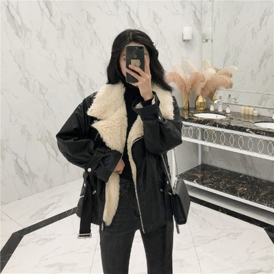 Jachetă neagră lată din piele artificială, cu căptușeală caldă