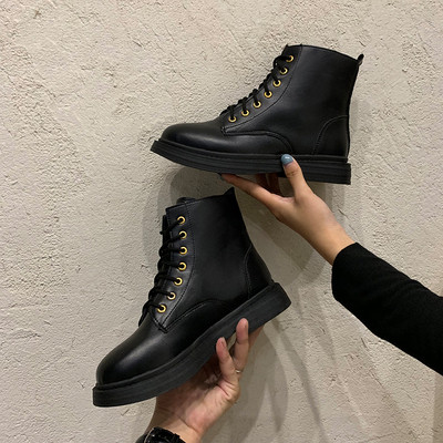 Cizme de dama din piele cu sireturi alb-negru