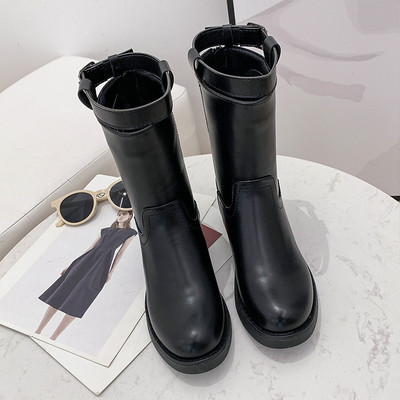 Γυναικείες casual έκο δερμάτινες μπότες σε μαύρο χρώμα