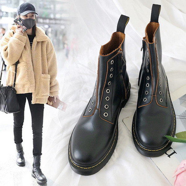 Γυναικείες έκο δερμάτινες μπότες με κορδόνια σε μαύρο χρώμα