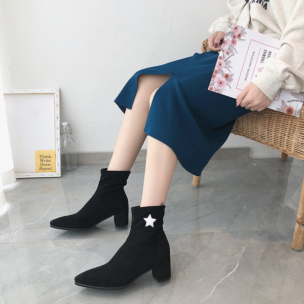 Cizme de dama elegante cu toc gros in negru