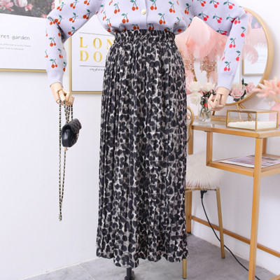 Νέο μοντέλο γυναικεία φούστα  με ζωικό τύπωμα σε γκρι, μπεζ και καφέ χρώμα