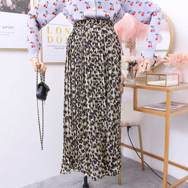 Νέο μοντέλο γυναικεία φούστα  με ζωικό τύπωμα σε γκρι, μπεζ και καφέ χρώμα