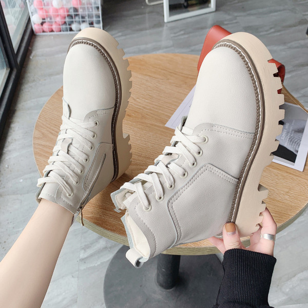 Cizme casual de dama din piele cu talpa inalta in alb-negru