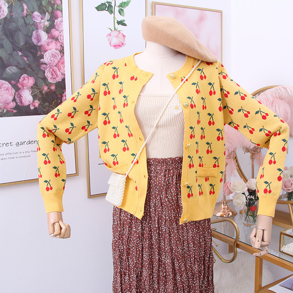 Cardigan de damă actual cu model în negru, alb, albastru și galben