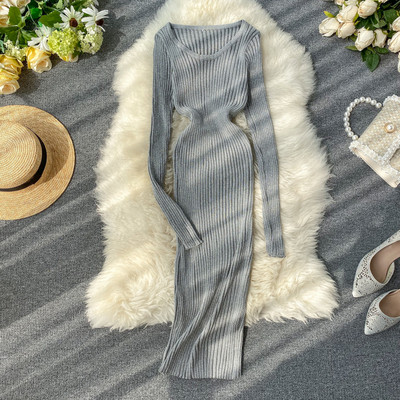 Fényes hatású, kerek nyakkivágású női ruha többféle színben