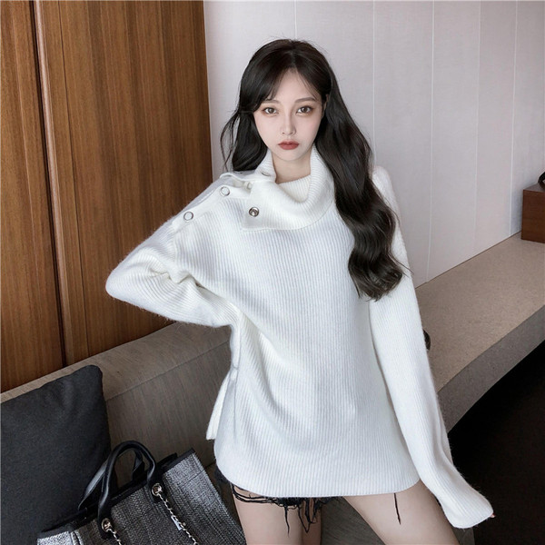 Γυναικεία μπλούζα με ψηλό κολάρο και κουμπιά