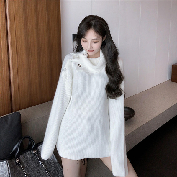 Γυναικεία μπλούζα με ψηλό κολάρο και κουμπιά