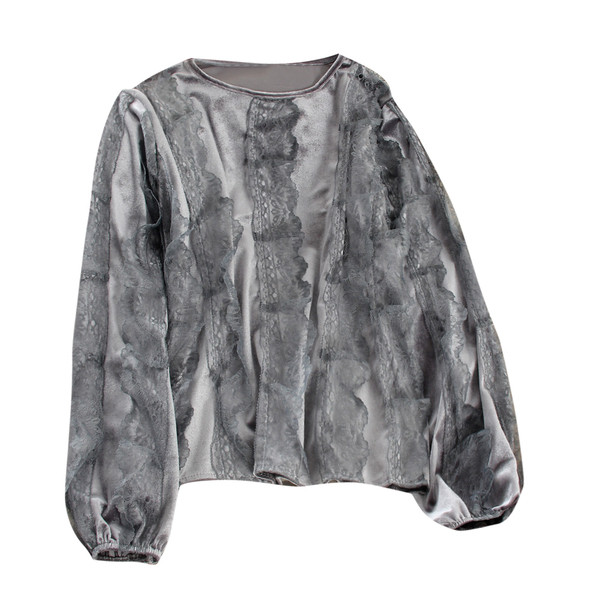 Γυναικεία μπλούζα με δαντέλα και οβάλ λαιμόκοψη έχει πολλά χρώματα