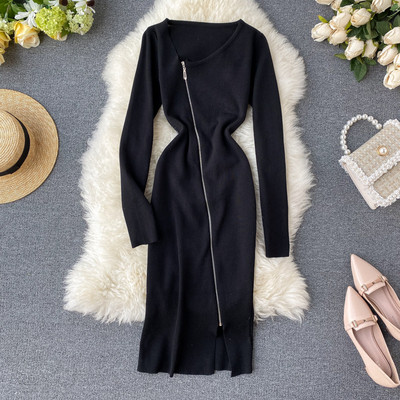 Rochie de dama cu inchidere asimetrica si decolteu rotund