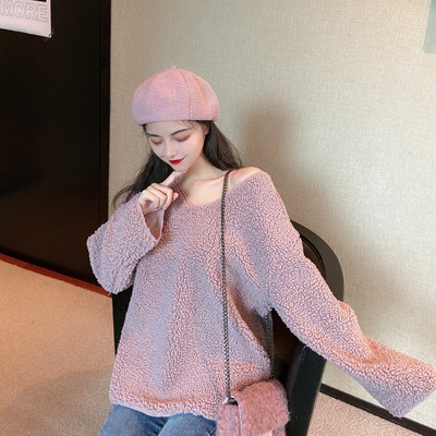 Széles bolyhos pulóver spitz nyakkivágással, két színben