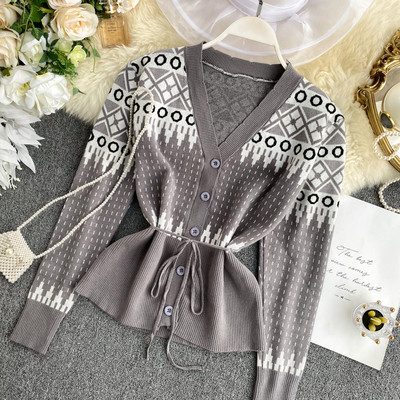 Modern női mellény gombokkal és csatlakozóval több színben