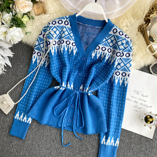 Modern női mellény gombokkal és csatlakozóval több színben