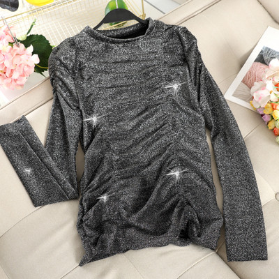 Κομψή γυναικεία μπλούζα με οβάλ λαιμόκοψη και γυαλιστερό αποτέλεσμα σε τρία χρώματα