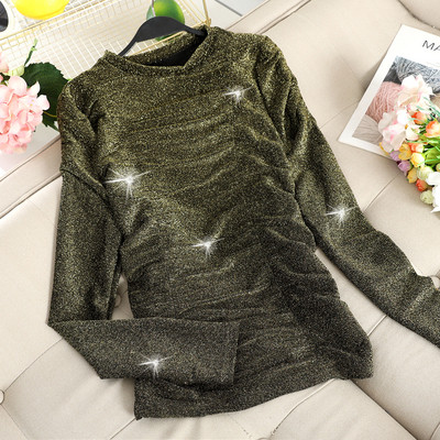 Κομψή γυναικεία μπλούζα με οβάλ λαιμόκοψη και γυαλιστερό αποτέλεσμα σε τρία χρώματα