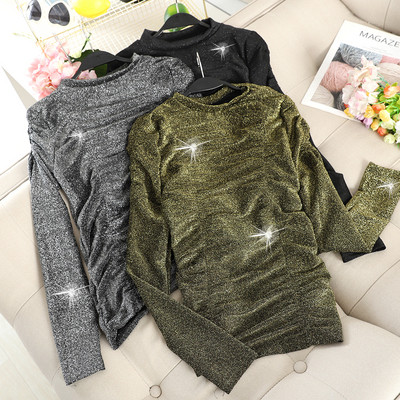 Κομψή γυναικεία μπλούζα με οβάλ λαιμόκοψη και γυαλιστερό αποτέλεσμα σε τρία χρώματα