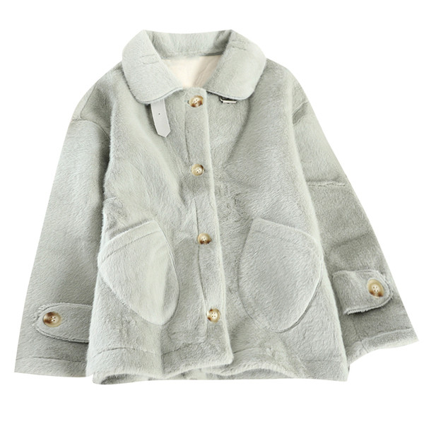 Női kabát zsebekkel és gombokkal több színben