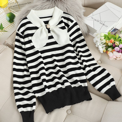 Дамски раиран пуловер с панделка в няколко цвята