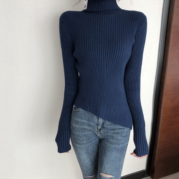 Bluză de damă asimetrică cu guler polo de culoare albastră