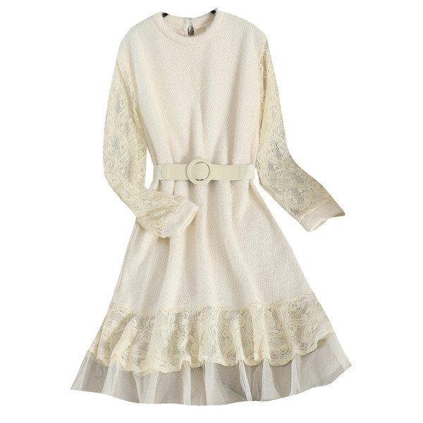 Rochie casual de dama tricotata in bej si roz cu curea si dantela