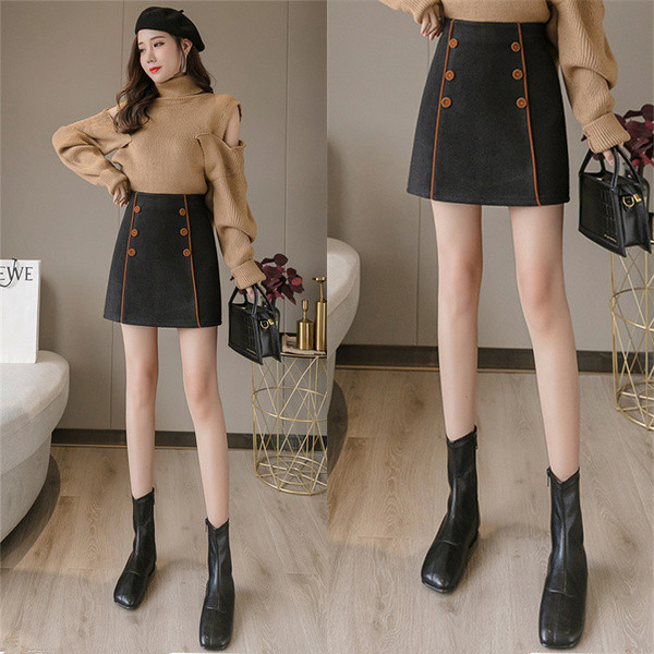 Модерна дамска пола с висока талия и копчета в черен и бежов цвят