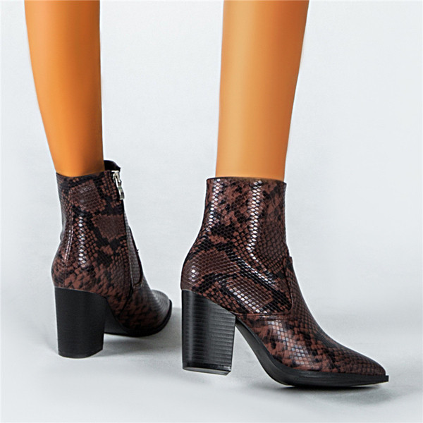 Cizme moderne de dama cu model animal si fermoar