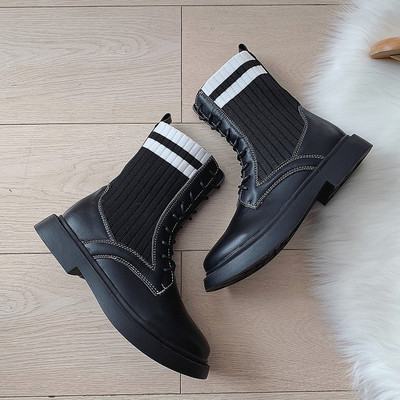 Casual γυναικείες μπότες σε μαύρο χρώμα