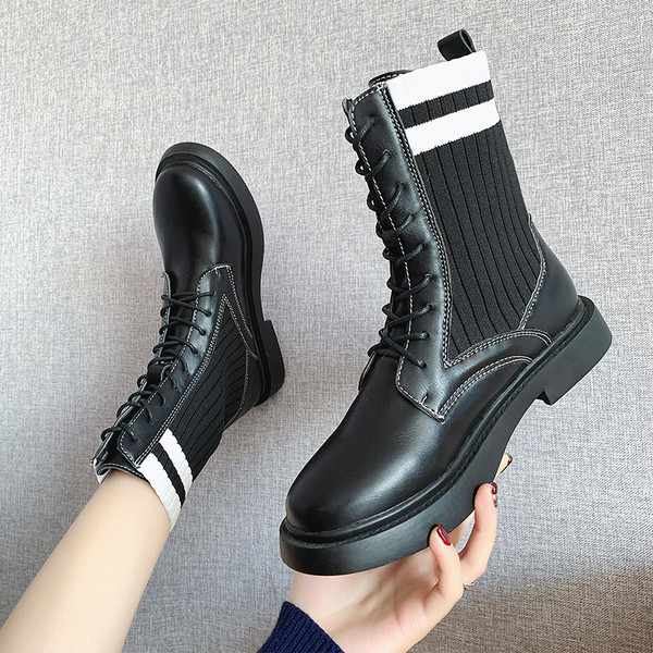 Casual γυναικείες μπότες σε μαύρο χρώμα