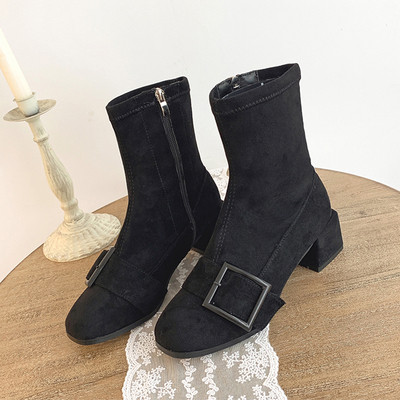 Ghete de dama moderne din piele intoarsa cu catarama metalica de culoare neagra