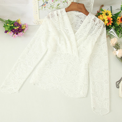 Bluza casual dama cu decolteu spitz si dantela in trei culori