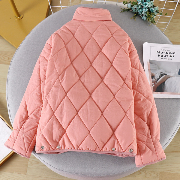 Geaca de dama moderna cu nasturi si buzunar in mai multe culori