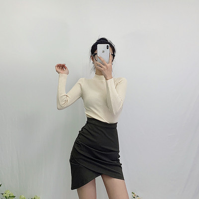 Bluză de damă mulată cu guler înalt în multe culori