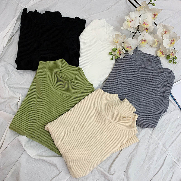 Bluză de damă mulată cu guler înalt în multe culori