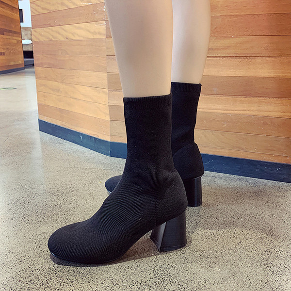 Cizme de dama elegante cu toc gros in negru