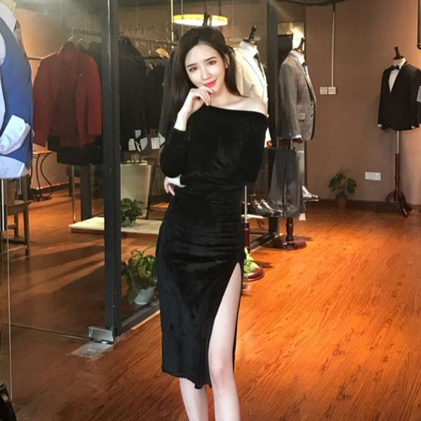 Rochie elegantă de damă, cu fante din catifea neagră