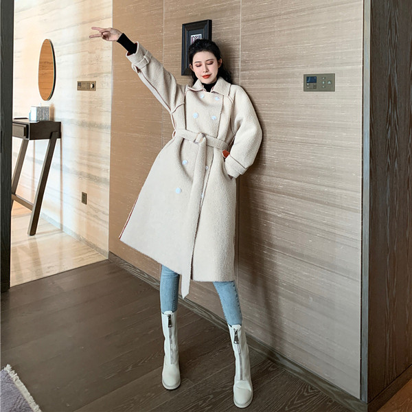 Palton bej lung si lat cu centura