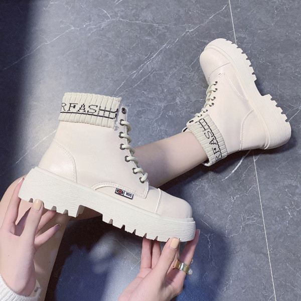 Cizme de dama din piele cu talpa aspra in alb-negru