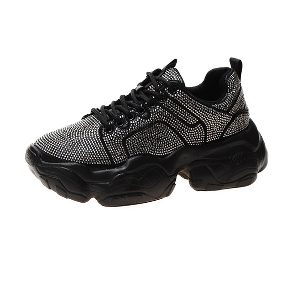 Adidași moderni de damă și pietre în două culori