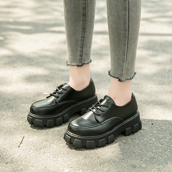 Pantofi casual de dama din piele cu talpa inalta