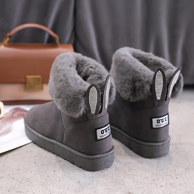 Γυναικείε casual χειμωνιάτικες μπότες με τρισδιάστατο στοιχείο σε διάφορα χρώματα